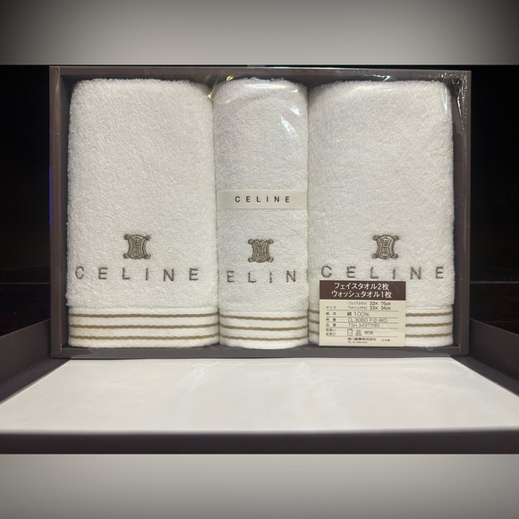Authentic set of 3 Celine Hand Towels - Picture 1 of 6